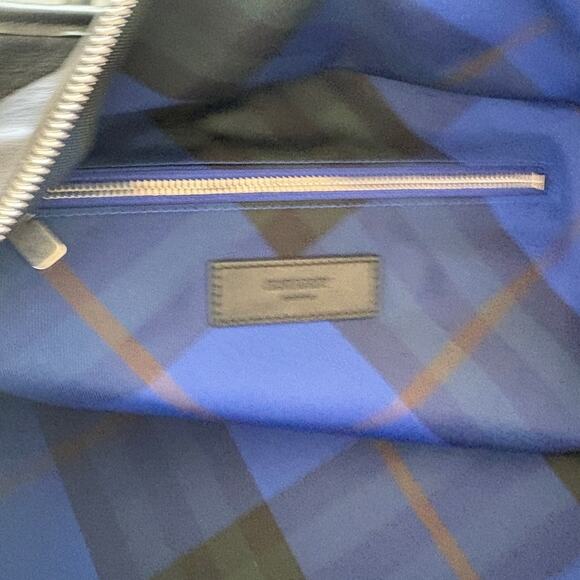 Burberry medium Shield leather duffle bag Black Leather NWT 3550$ - Picture 9 of 10